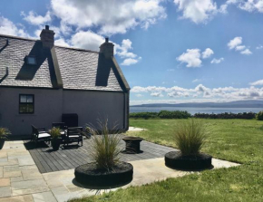 Luxury, Holiday Home in Orphir overlooking Hoy Hls